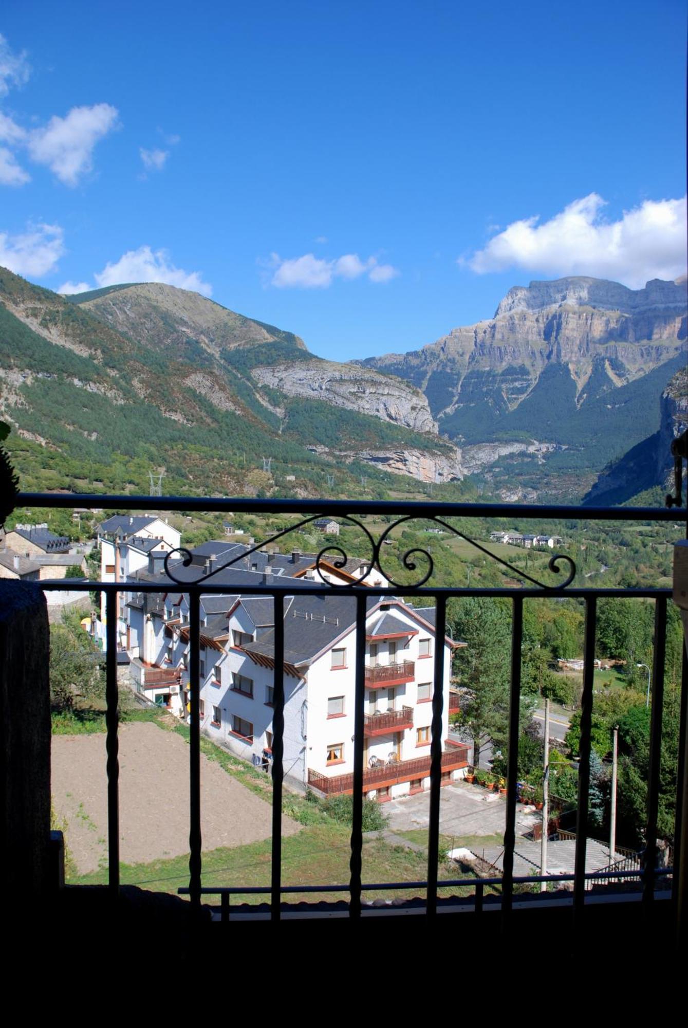 Apartamento El Patio Casa Cajal 톨라 외부 사진